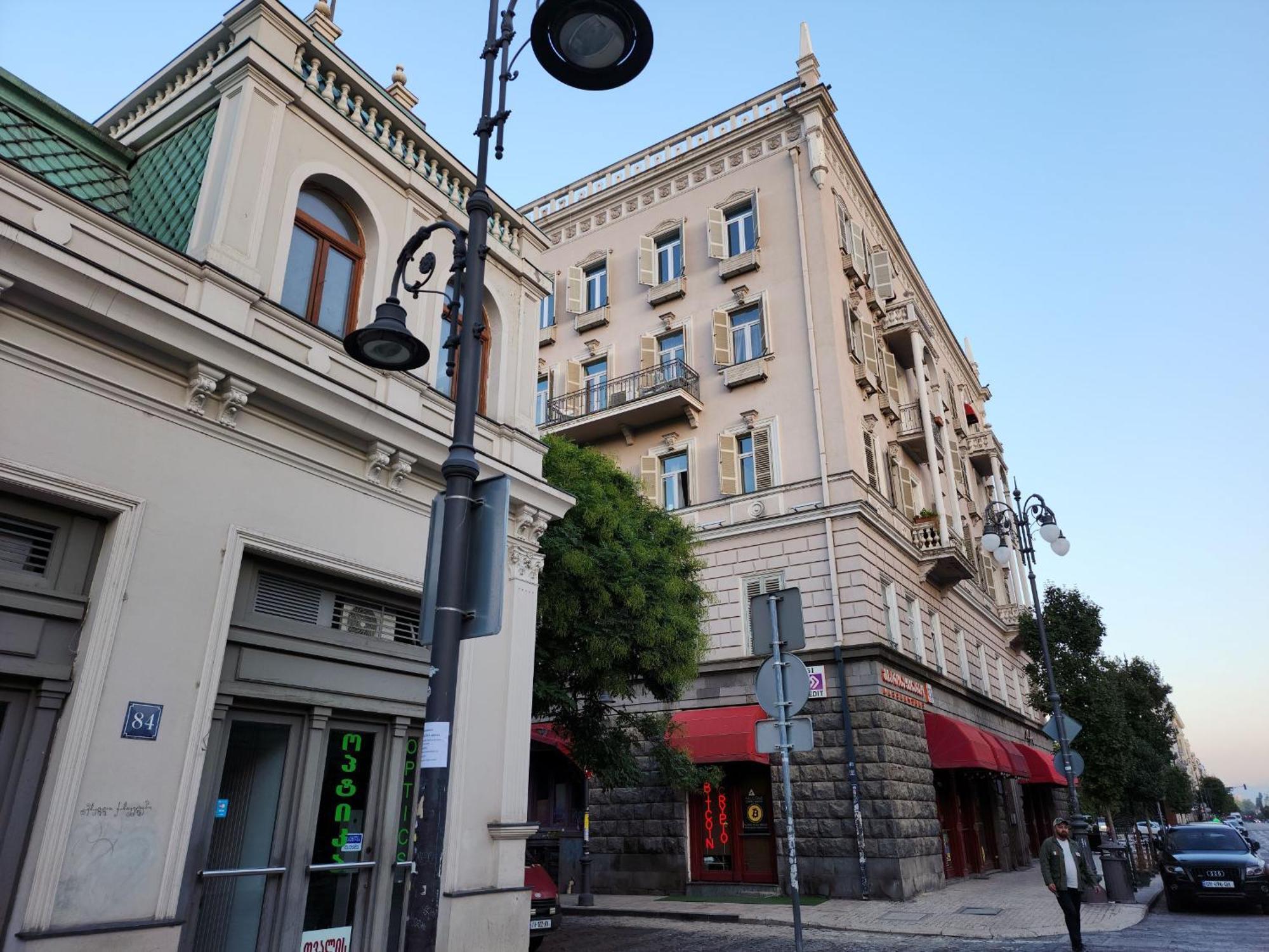 Gallary Hostel Tbilisi Bagian luar foto