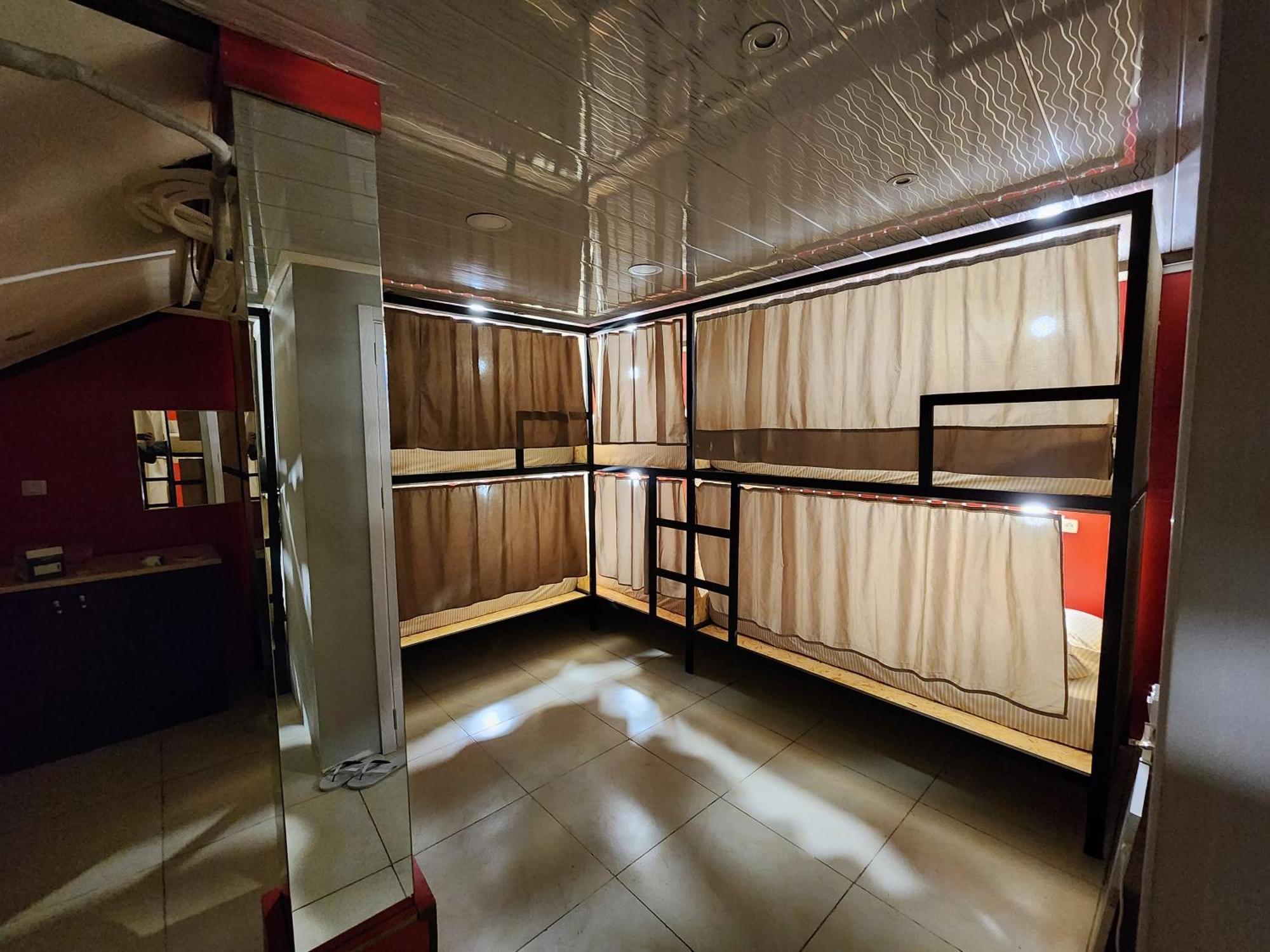 Gallary Hostel Tbilisi Bagian luar foto