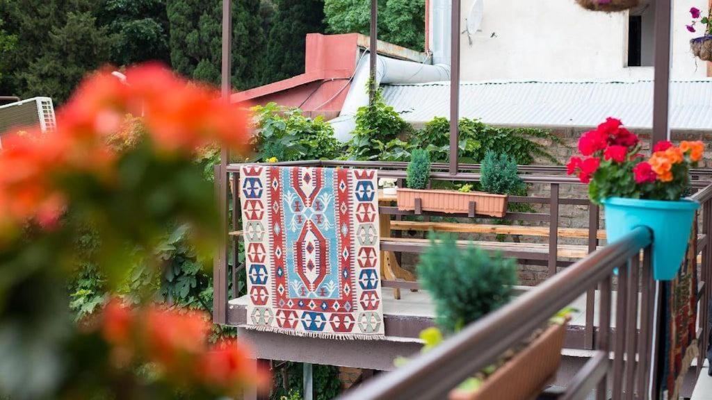 Gallary Hostel Tbilisi Bagian luar foto