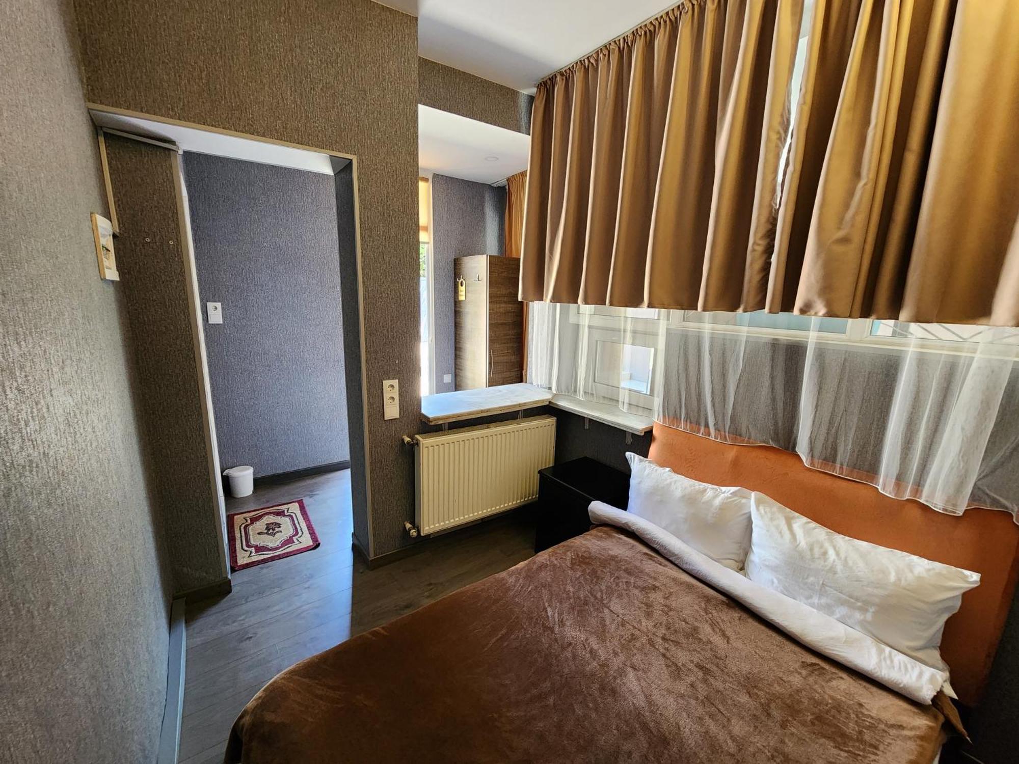 Gallary Hostel Tbilisi Bagian luar foto